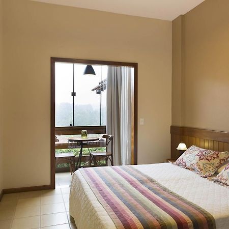 Pousada Dos Pinhos Hotell Pedra Azul  Exteriör bild
