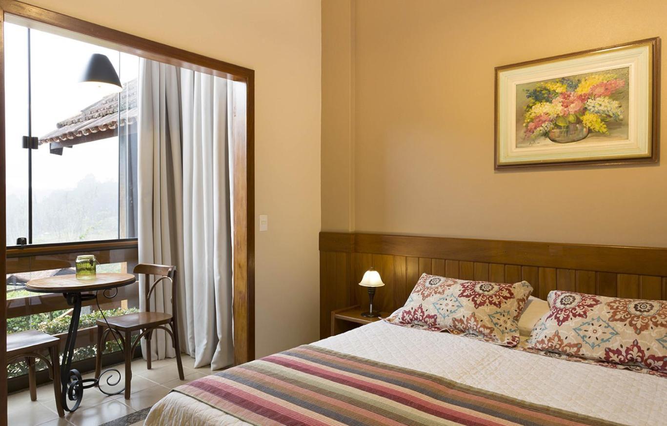 Pousada Dos Pinhos Hotell Pedra Azul  Exteriör bild