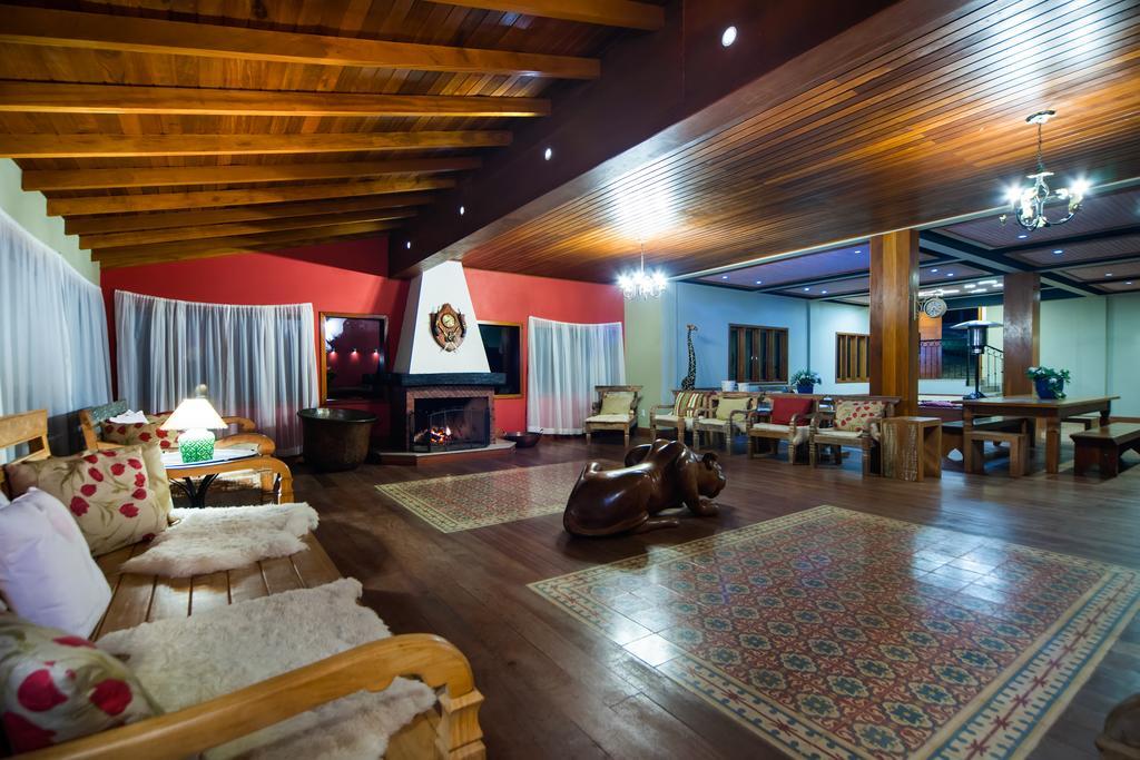 Pousada Dos Pinhos Hotell Pedra Azul  Exteriör bild